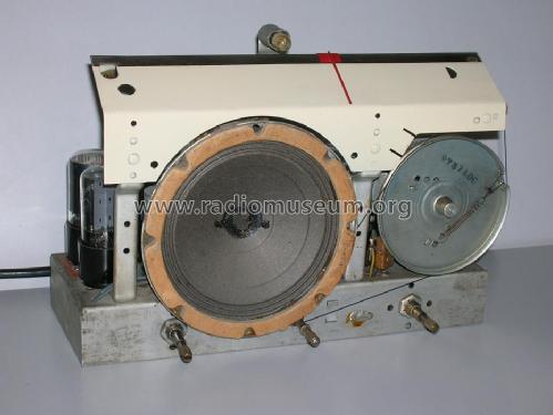 9017A early; Stewart Warner Corp. (ID = 1817504) Radio