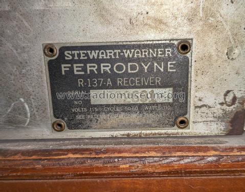 R-1375-A 'Ferrodyne' Ch= R-137-A; Stewart Warner Corp. (ID = 3008561) Radio