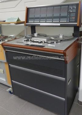 Digital Multichannel Recorder - Digitale Mehrkanaltonbandmaschine D820 MCH; Studer-Revox; (ID = 2148756) R-Player