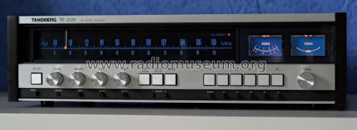 FM Stereo Receiver TR-2025; Tandberg Radio; Oslo (ID = 3114218) Radio