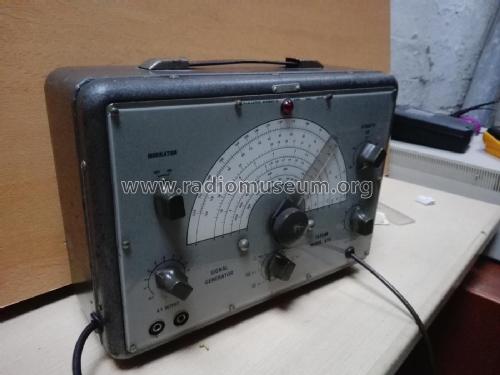 AF/RF Signal Generator 67A; Taylor Electrical (ID = 2268838) Ausrüstung