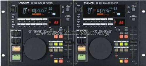 Tascam Dual CD Player CD-302 R-Player TEAC; Tokyo, build 2002