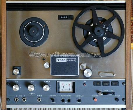 TEAC A-2500 Reel to Reel Stereo Tape Deck