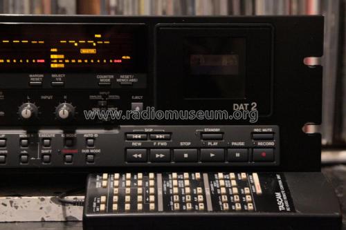 Tascam DA-302; TEAC; Tokyo (ID = 2390902) R-Player