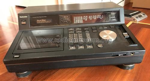 Compact Disc Player SL-P1300; Technics brand (ID = 2815551) R-Player