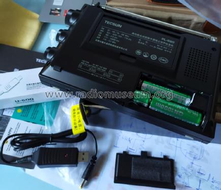 FM-Stereo/LW/MW/SW-SSB/AIR PLL Synthesized Receiver PL-680; Tecsun 德生通用电器... (ID = 2681210) Radio