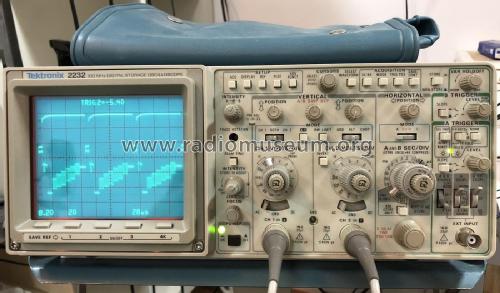 Analog-Digital Oscilloscope 2232 Equipment Tektronix; Portland 