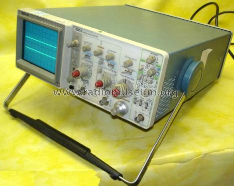 Oscilloscope 2215A; Tektronix; Portland, (ID = 1698669) Equipment