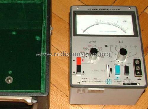 Level Oscillator TT-0152/A; Telmes Szövetkezet (ID = 793358) Equipment