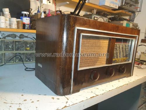 49 W; Telefunken; Wien (ID = 3027942) Radio