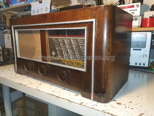 49 W; Telefunken; Wien (ID = 3027943) Radio