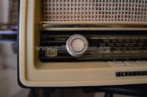 Capricho U-2125-FM; Telefunken (ID = 1811974) Radio