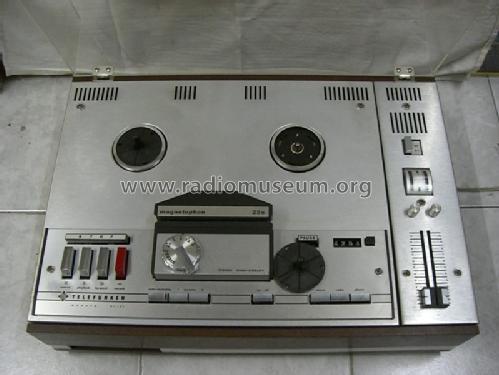 Magnetophon 250 HiFi M-250 ; Telefunken (ID = 1716586) R-Player