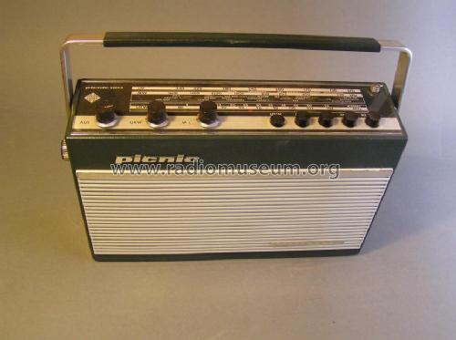 Picnic 101L; Telefunken (ID = 584303) Radio