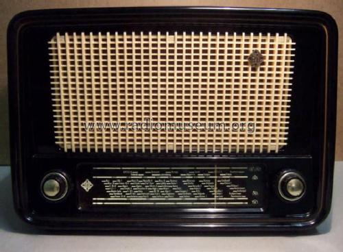 Mazurka Radio Telefunken France; Paris, build 1953, 8 pictures