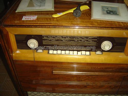 Viola 1105A; Tesla; Praha, (ID = 447850) Radio