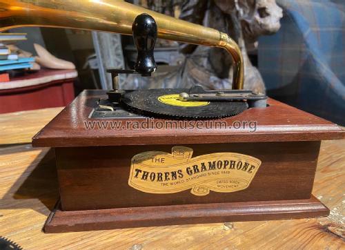 The Thorens Gramophone AD30; Thorens SA; St. (ID = 3066802) R-Player