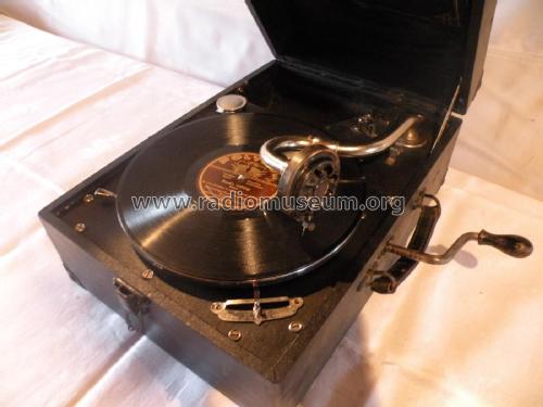 Gramophone Primaphonic Portable ; Thorens SA; St. (ID = 2758435) TalkingM