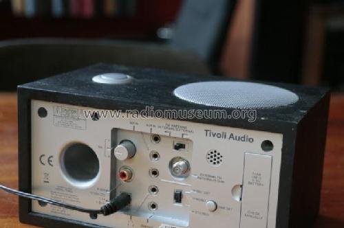 Model Three ; Tivoli Audio; (ID = 2351902) Radio
