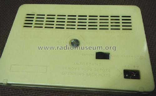 Candle Transistorized 'Family Radio' Transistor 6 ATR-80A; Tokyo Transistor (ID = 2149071) Radio