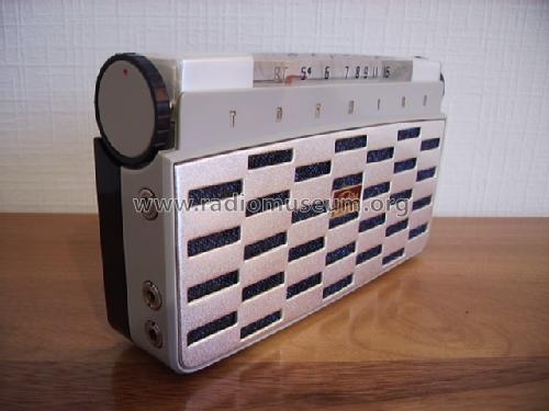 8TM-294B; Toshiba Corporation; (ID = 1388395) Radio