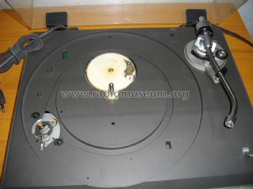 Full Automatic Belt Drive SR F225; Toshiba Corporation; (ID = 1762305) R-Player