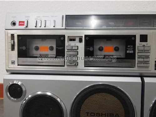 BomBeat WX-1 RT-S983; Toshiba Corporation; (ID = 1205025) Radio