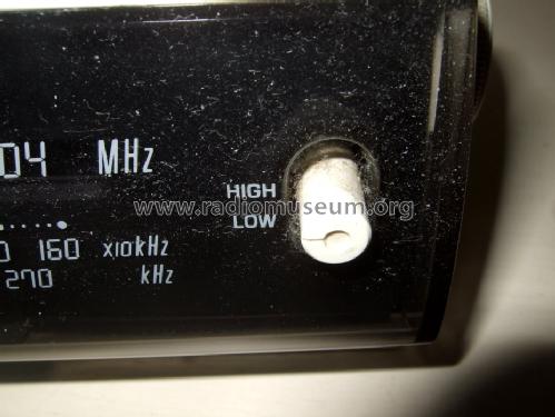 Electronic Clock Radio CR-1000L; Toshiba Corporation; (ID = 1390827) Radio