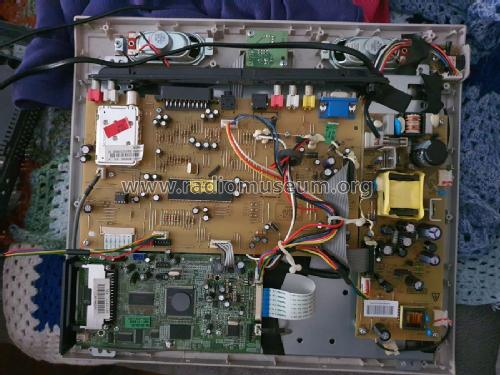 LCD Colour TV 15V330DG; Toshiba Corporation; (ID = 2680006) Television