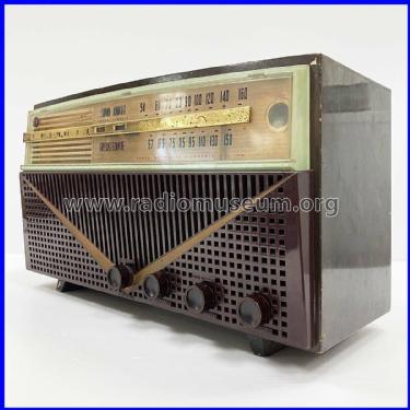 Matsuda Standard Broadcast Superheterodyne 7RA-70; Toshiba Corporation; (ID = 2759507) Radio