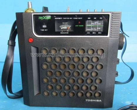RP-1800F Radio Toshiba Corporation; Tokyo, build 1974, 6 pictures 