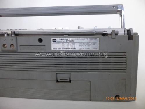 FM/SM/MW/LW Stereo Radio Cassette Recorder RT-S652; Toshiba Corporation; (ID = 1444813) Radio