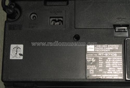 Stereo Radio Cassette Recorder RT-8710S; Toshiba Corporation; (ID = 833527) Radio