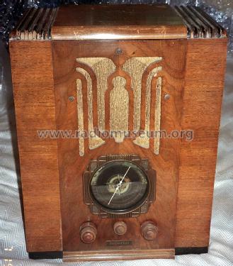 Imperial Thombstone ; Triangle Electric Co (ID = 1296657) Radio