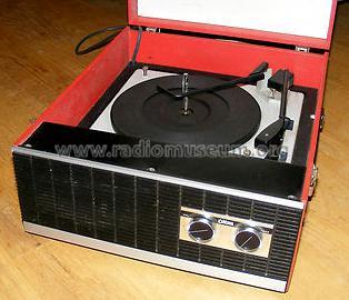 Record Player 6045; Ultra Electric Ltd.; (ID = 2926103) Ton-Bild