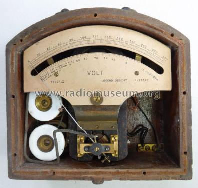 Voltmeter 240 VDC; UNBEKANNTE FIRMA D / (ID = 2675907) Equipment