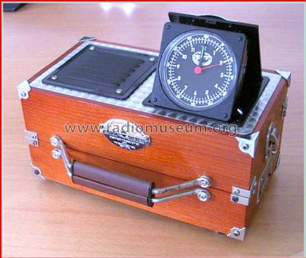 S.O.S.L. Radio Alarm Clock 543.722; Union Austria Marke (ID = 777419) Radio