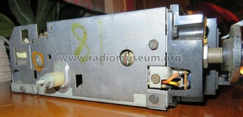 70HFM1; United Motors (ID = 2861196) Car Radio