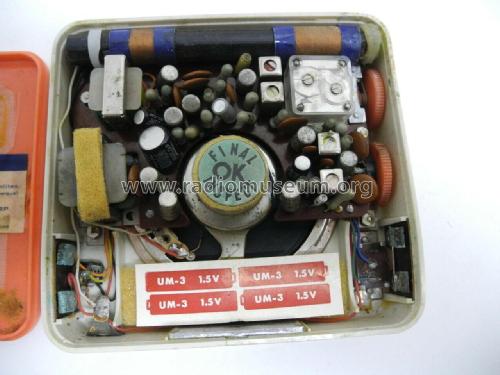 Urelco 8 Transistor 803; United Royal Radio & (ID = 2637630) Radio