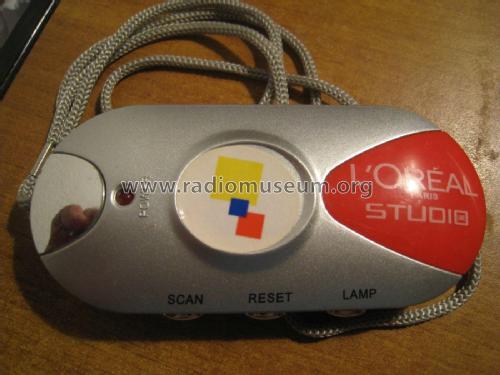 L'Oreal Studio Paris® - FM Radio Auto Scan Receiver with Minitorch ; Unknown - CUSTOM (ID = 2071605) Radio