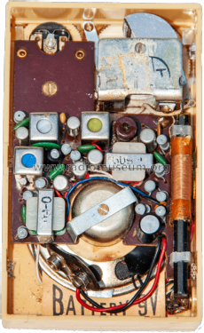 Futurian 6 Transistor HT-6086 ; Unknown - CUSTOM (ID = 2676844) Radio