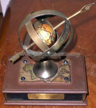 Heritage Globe Zodiac and Arrow ; WACO; Japan (ID = 2371845) Radio