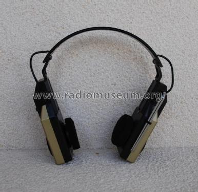 International Headphone Radio AM/FM Stereo Sound HP-1000; Unknown - CUSTOM (ID = 1919607) Radio