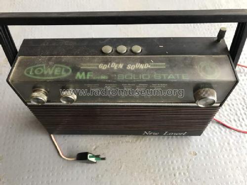 Lowel New Golden Sound ; Unknown - CUSTOM (ID = 2303630) Radio