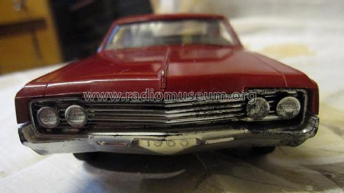 Oldsmobile Dynamic 88; Unknown - CUSTOM (ID = 1948938) Radio