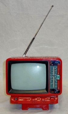 Osaka - Japan - 5.5' B/W Television Set with AM/FM Radio 1401; Unknown - CUSTOM (ID = 1799750) TV Radio