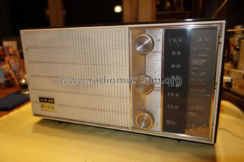 Wien ; Unknown - CUSTOM (ID = 1803321) Radio