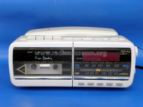 Pierre Cardin AM-FM Electronic Clock Radio Cassette Player White P279; Unknown - CUSTOM (ID = 2013938) Radio