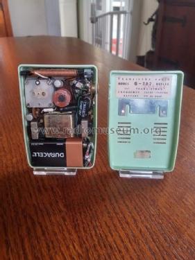 Royal 2 Transistors - Boy's Radio G-202; Unknown - CUSTOM (ID = 2346809) Radio