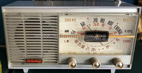 Shaftesbury 3 Band Deluxe ; Unknown - CUSTOM (ID = 2635766) Radio